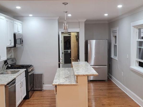 290 Fuller St FLOOR 3