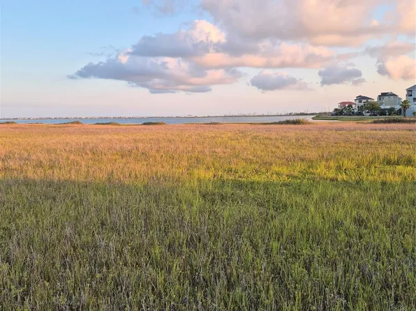 LOT 28 Tiki Dr, Galveston, TX 77554