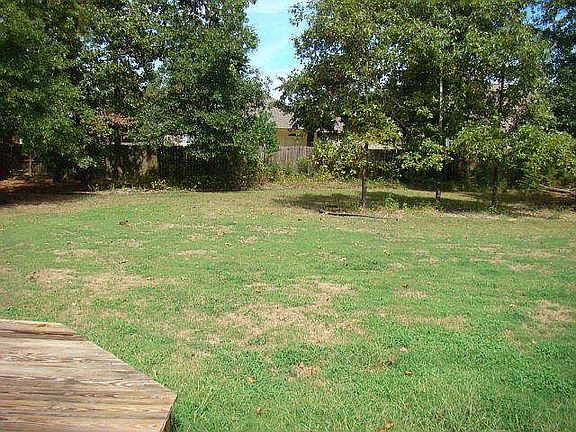 5th image of 224 Hunters Glen Dr