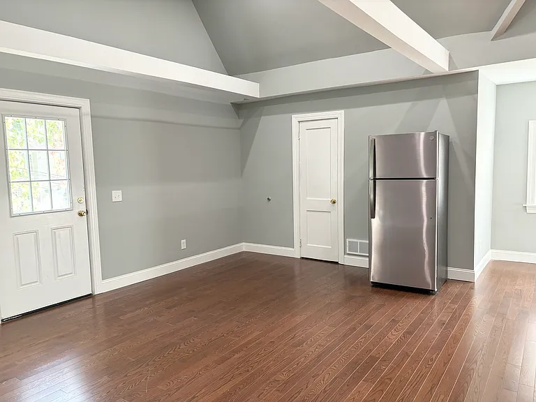539 Linwood Ave #CH — Photo 5