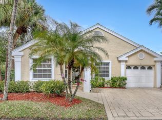 46 Governors Ct, Palm Beach Gardens, FL 33418