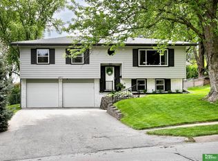 4311 Terrace Dr, Omaha, NE 68134