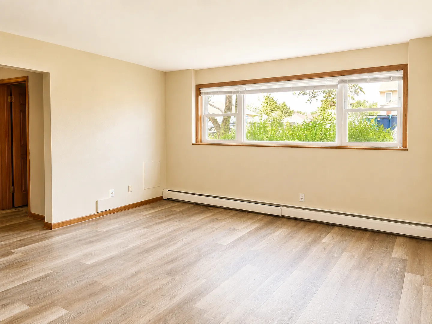 Minnesota Terrace (2513) — Photo 3