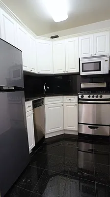 Rented by Bold New York | media 25