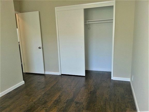 4th image of 2617 San Joaquin St