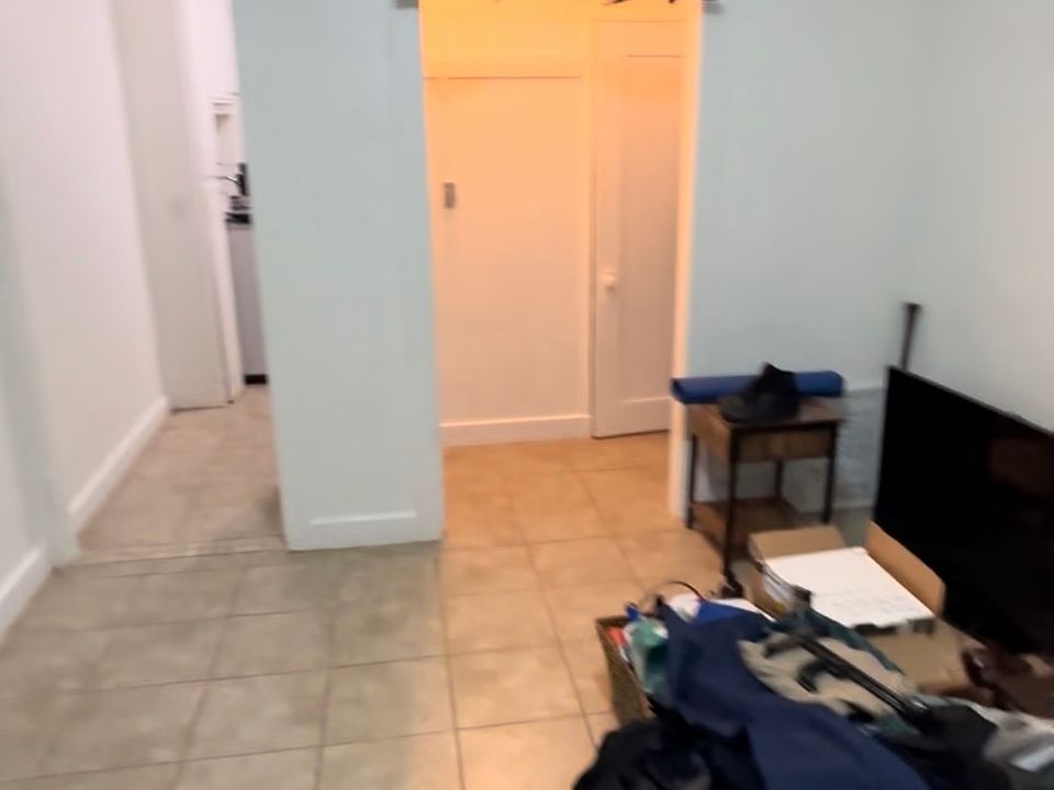 1st image of 201 E Balboa Blvd #10