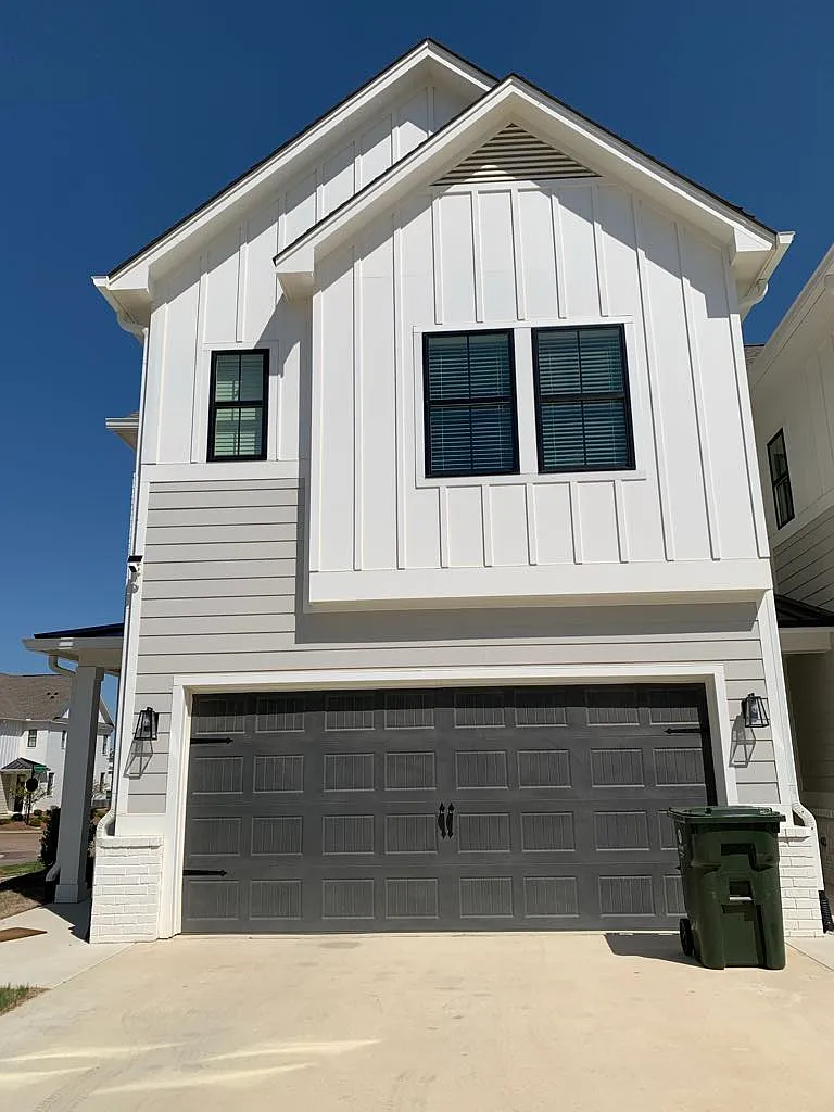 468 Lily Loop — Photo 1