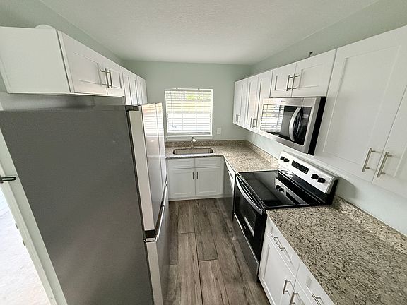 2nd image of 313 Dirksen Dr APT F7