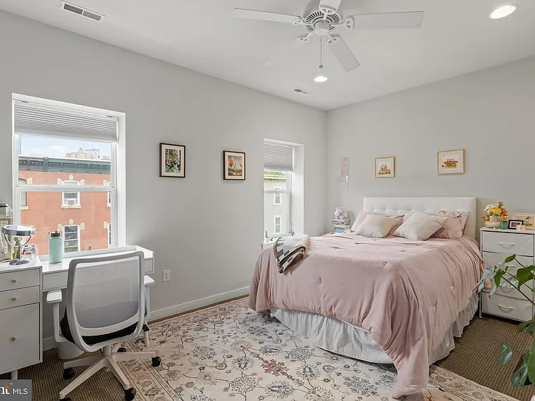 1610 Christian St #3 — Photo 10