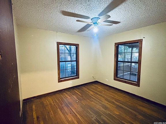 4th image of 2610 W Ashby Place