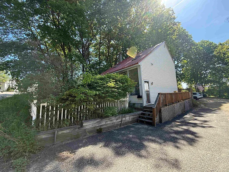 59 Portland Ave — Photo 3