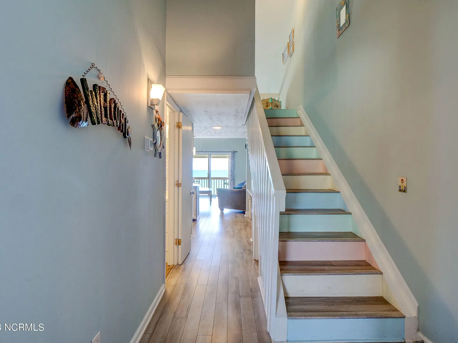 1 bed, 1.5 bath, 942 sqft, $1,500 — Photo 2