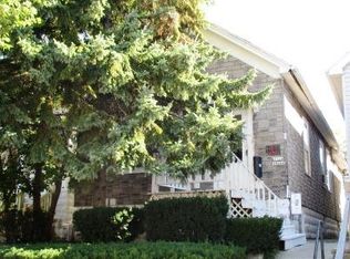 1924 S 11th St, Milwaukee, WI 53204