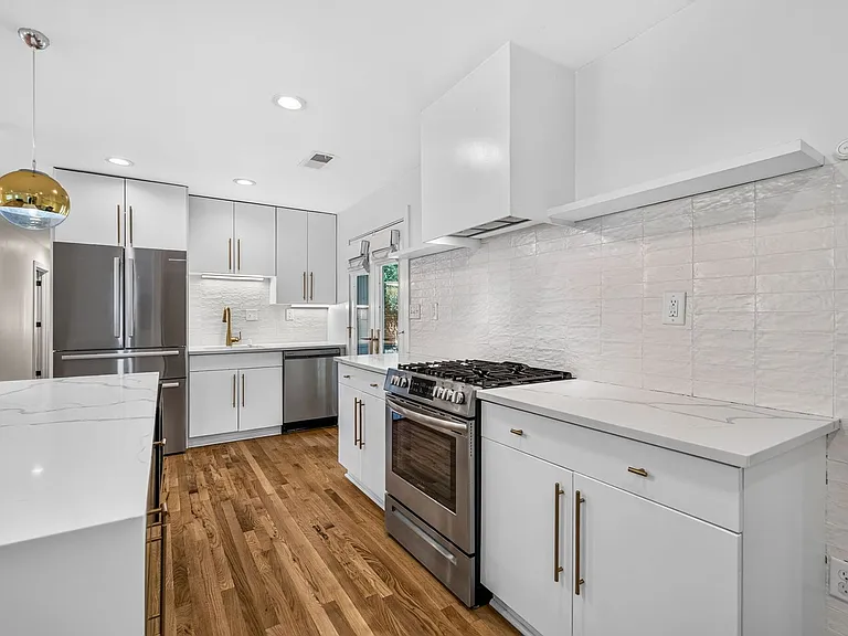 1118 Browning Rd — Photo 18