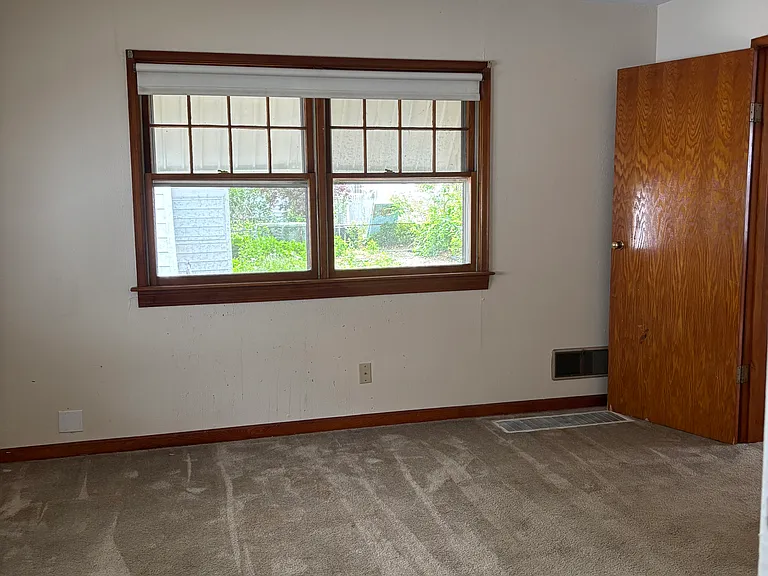 2532 S Pasfield St — Photo 10