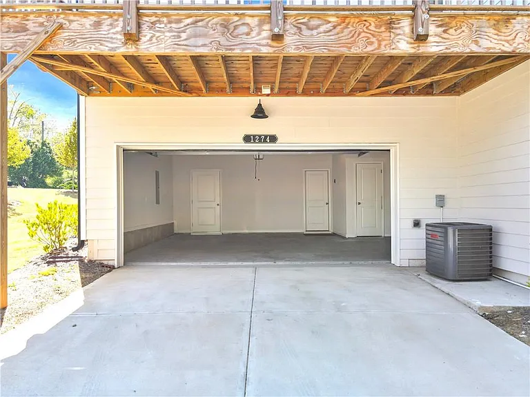 1274 Ainsworth Aly — Photo 30