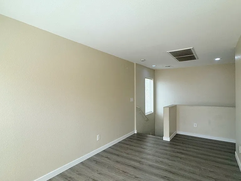 8305 Golden Amber St — Photo 21