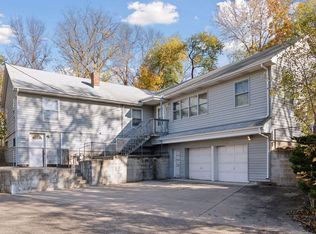 2320 Ives Ln N, Plymouth, MN 55441