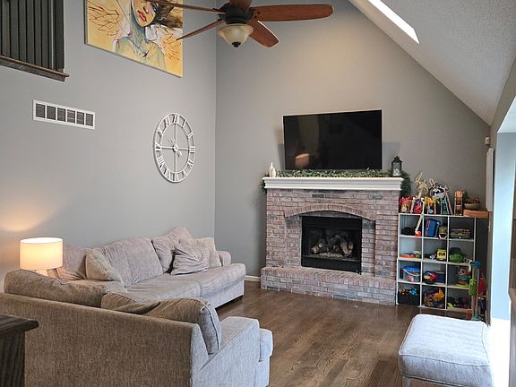 2nd image of 1416 W Forest Dr