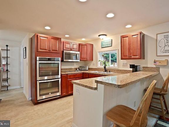 2nd image of 458 Windsong Rd