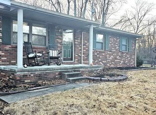 1067 Northwood Dr, Boonville, IN 47601