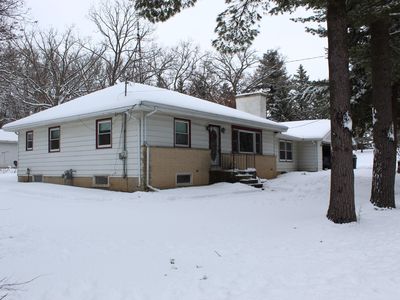 W5436 Wisconsin Dr, Elkhorn, WI, 53121