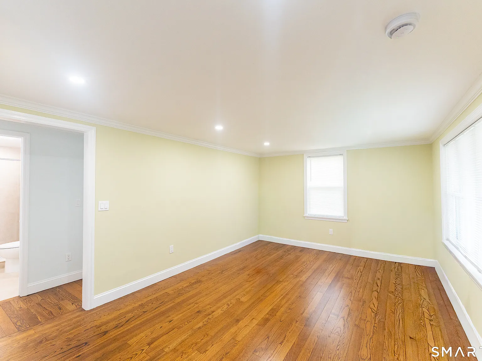 3 bed, 2.0 bath, 1604 sqft, $3,700 — Photo 3