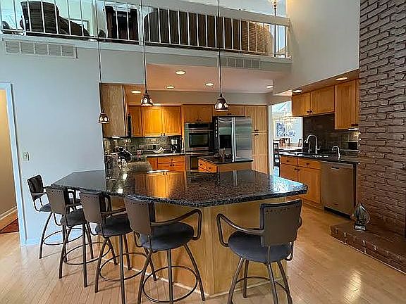 3rd image of 540 Ridgeway Dr #35