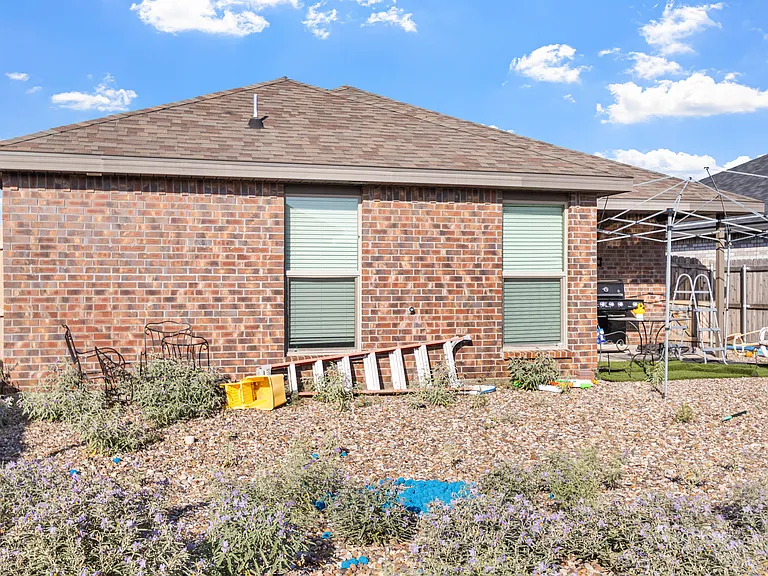 9407 Ratliff Ridge Ave — Photo 23