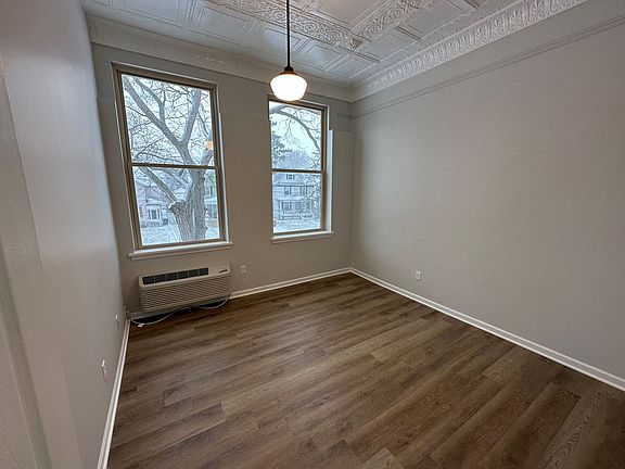 3rd image of 39 Cortland St APT 9