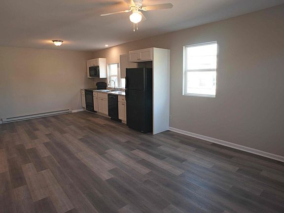 3rd image of 543 E Weidman St Unit B