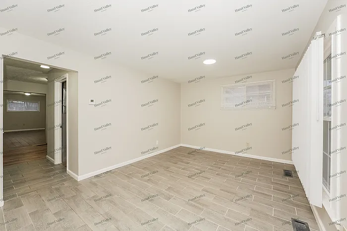 11856 Saint John Ave — Photo 3