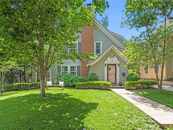19 E 70th St, Kansas City, MO 64113