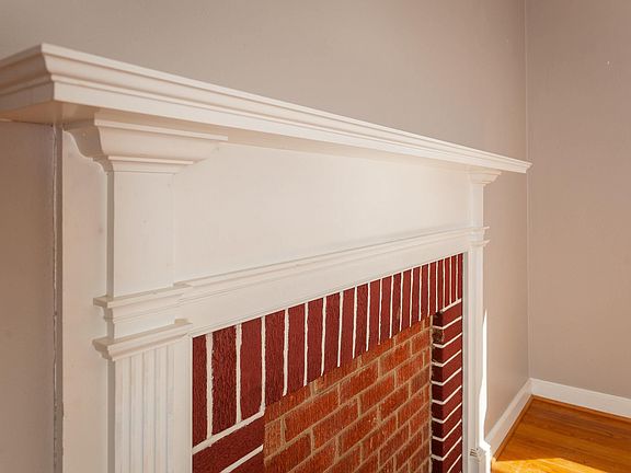 5th image of 205 Shenandoah Ave