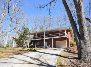 60 Mitten Ln, Franklin, NC 28734