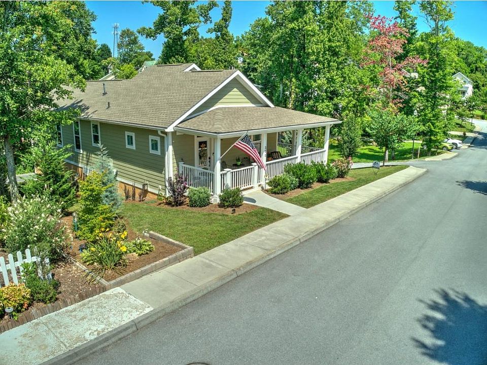 1st image of 351 Blount St