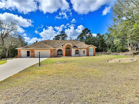 3rd image of 5420 N Rosedale Cir