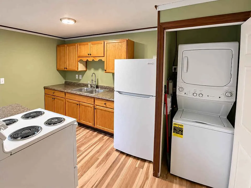 1 bed, 600 sqft, $900 — Photo 2