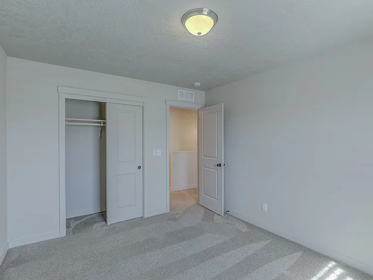 7505 S Foremast Ave — Photo 45