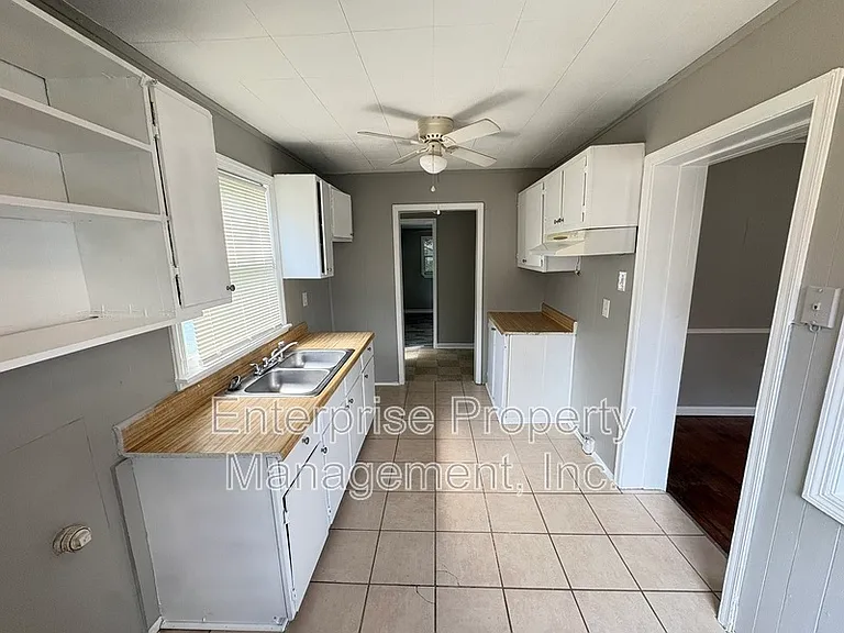 2083 Charleston Rd — Photo 10