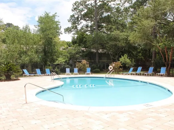 800 Mallery St APT 88, Saint Simons Island, GA 31522
