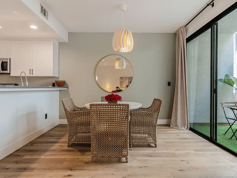 1744 Butler Ave #105 — Photo 4
