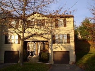 75 Barn Finch Cir #75, Naugatuck, CT 06770