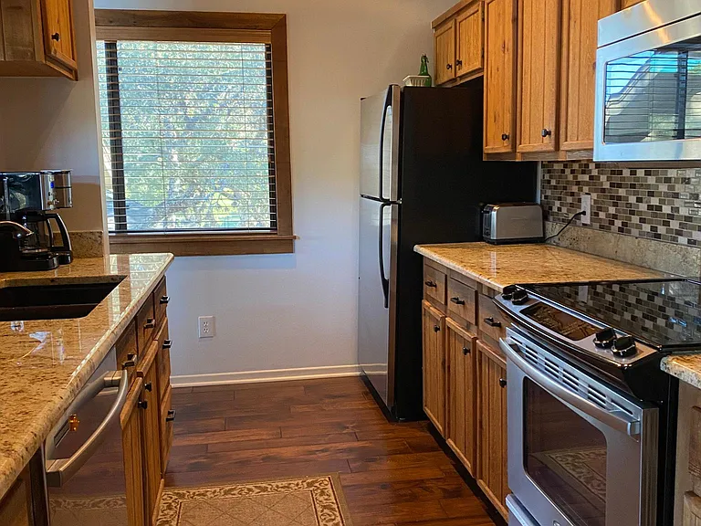 406 Coventry Rd — Photo 11