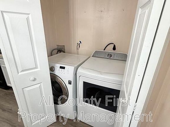 5th image of 3335 Crestview Ct