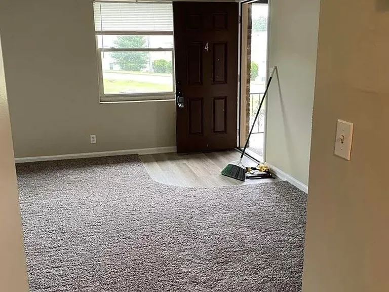 4230 Glen Hill Manor Dr #4 — Photo 1