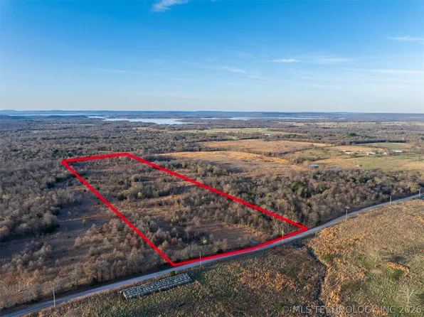 2 E 1110th Rd, Checotah, OK 74426