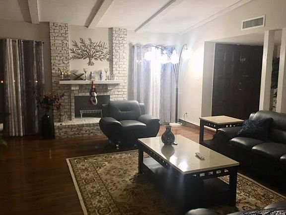 2nd image of 7520 Nutwood Pl