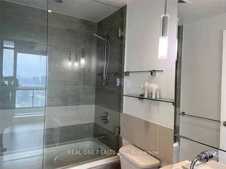 8 Charlotte St #2702 — Photo 7