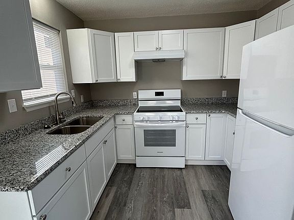 4th image of 516 E Park St